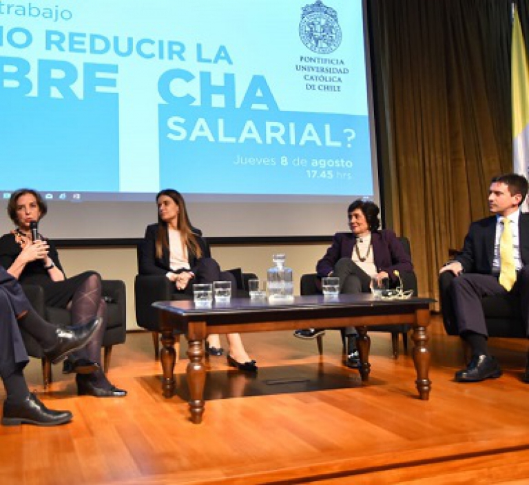 SOFOFA promueve la reducción de brechas salariales y de participación por género en encuentro realizado en la UC